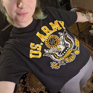 Us army vintage single stitch top one size crop top